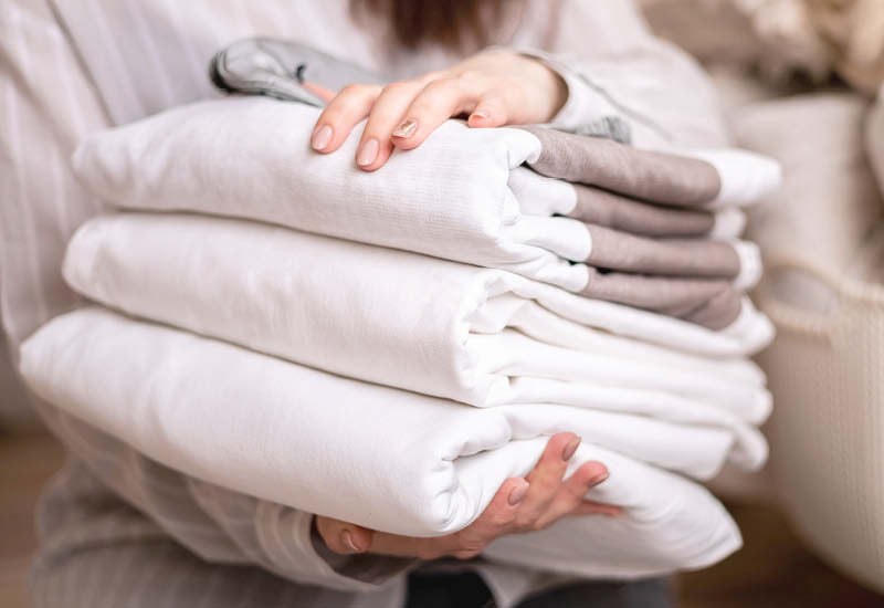 Roztiahnuteľná na ľahšie sušenie prestieradiel a posteľnej bielizne.