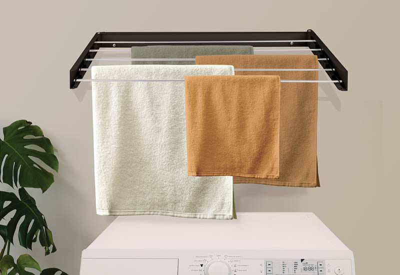 Elegantný a odolný kovový dizajn, ktorý sa hodí do každého priestoru.