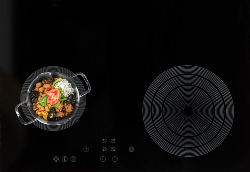 Vhodná na použitie na všetkých typoch varných dosiek vrátane indukcie.