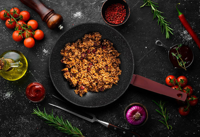 Vybrané kvalitné materiály pre rýchle varenie a dlhú životnosť riadu.