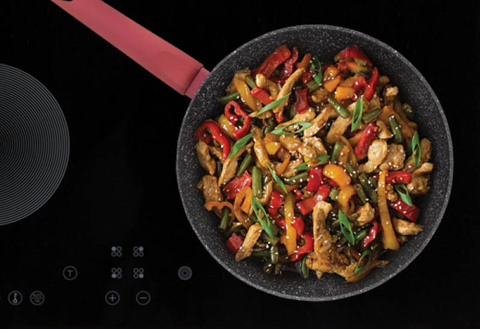 Vhodný na všetky varné dosky vrátane indukčných.