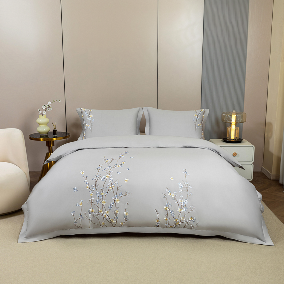 Bavlnená saténová PREMIUM vyšívaná posteľná bielizeň Chisi