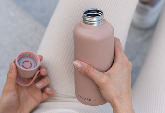 Vysokokvalitná nehrdzavejúca oceľ bez obsahu BPA.